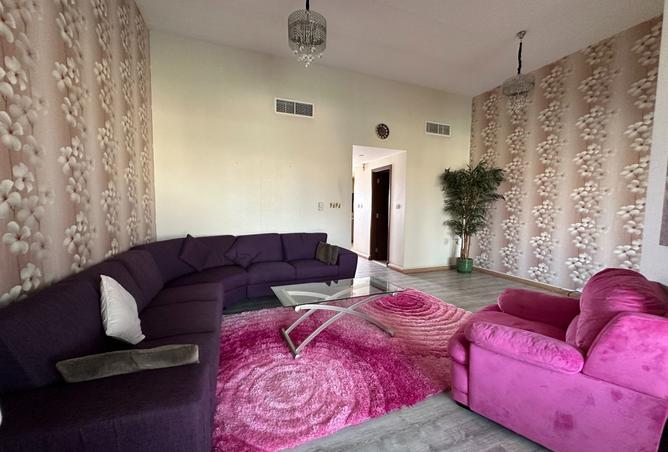 979289 - Property Image 2