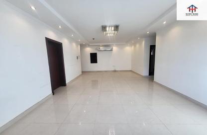Apartment - 3 Bedrooms - 4 Bathrooms for rent in Hidd - Muharraq Governorate
