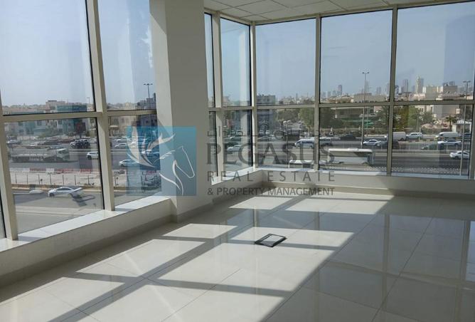 957046 - Property Main Image