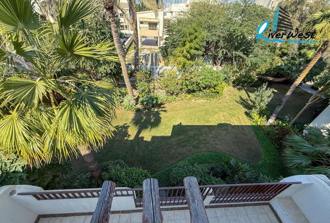 987914 - Property Image 2