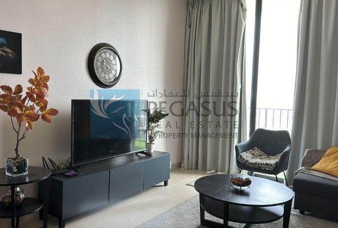 982886 - Property Image 2