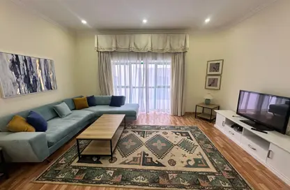 Apartment - 2 Bedrooms - 2 Bathrooms for rent in Mahooz - Manama - Capital Governorate