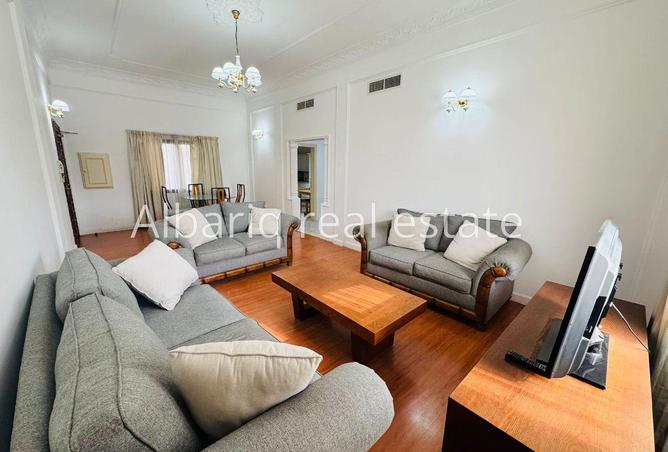 990476 - Property Image 2