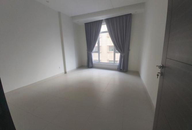 985620 - Property Image 2