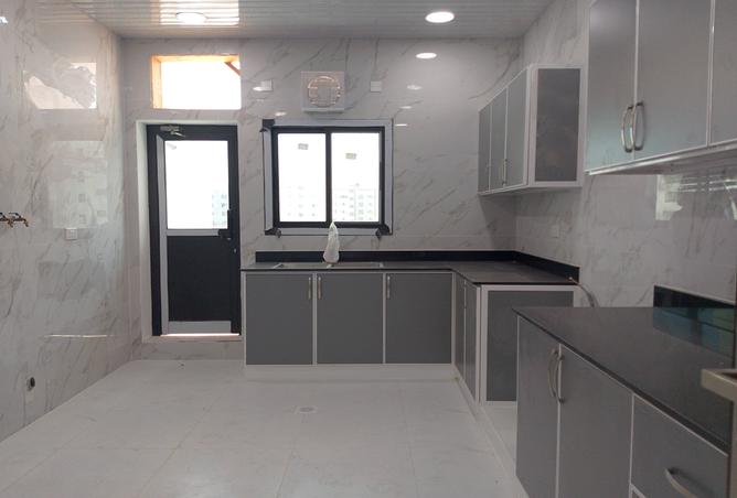 967065 - Property Image 2