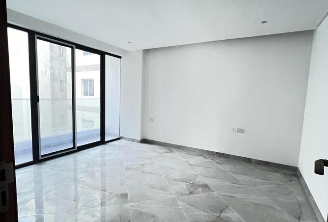 958832 - Property Main Image