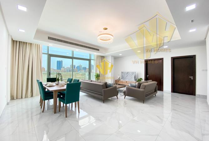 982646 - Property Image 2