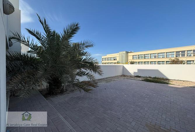 901382 - Property Image 3