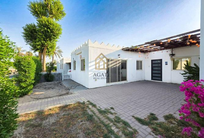 984250 - Property Main Image