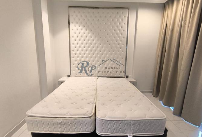 960673 - Property Image 2
