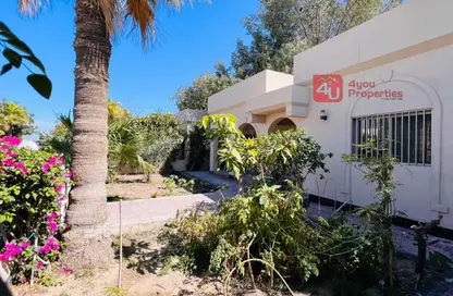 Villa - 3 Bedrooms - 2 Bathrooms for rent in Tubli - Central Governorate