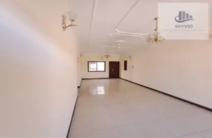 صورة لـ غرفة فارغة شقة - 3 غرف نوم - 2 حمامات للايجار في الماحوز - المنامة - محافظة العاصمة ، صورة رقم 1