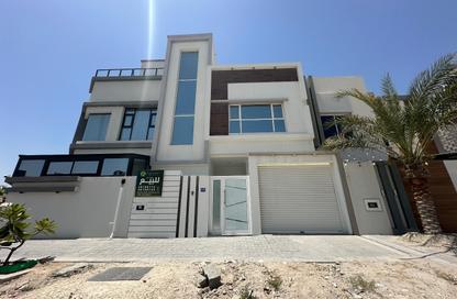 Villa - 3 Bedrooms - 5 Bathrooms for sale in Bani Jamra - Northern Governorate