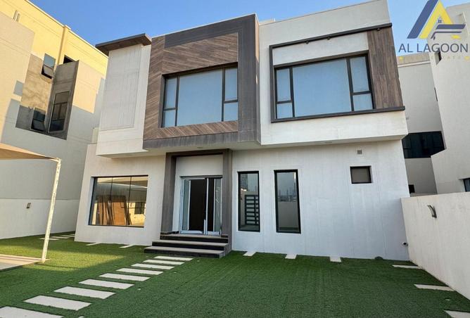 952253 - Property Image 3