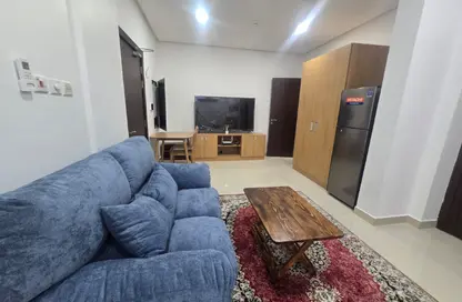 Apartment - Studio - 1 Bathroom for rent in Segaya - Manama - Capital Governorate