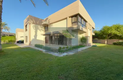 Villa - 4 Bedrooms - 5 Bathrooms for rent in Saar - Northern Governorate