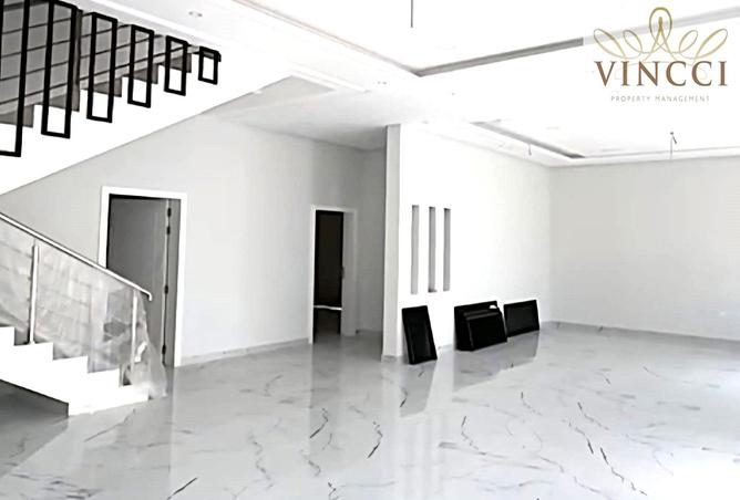 936528 - Property Image 2