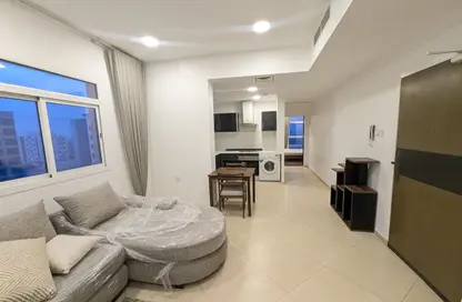 Apartment - 2 Bedrooms - 2 Bathrooms for rent in Janabiya - Northern Governorate