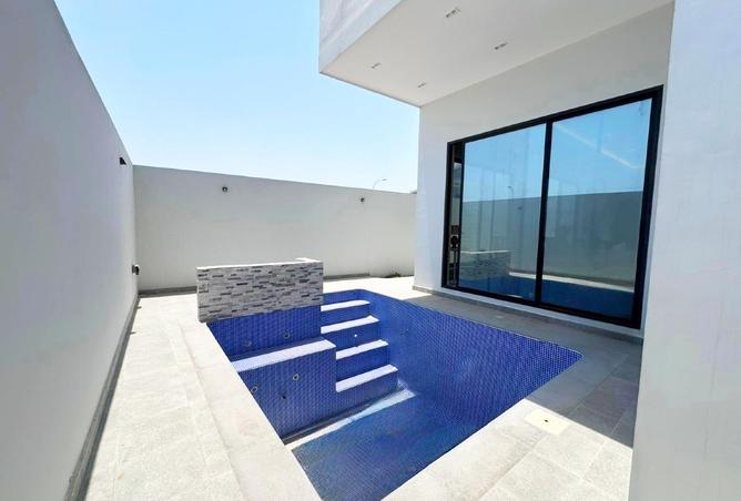 958360 - Property Image 2