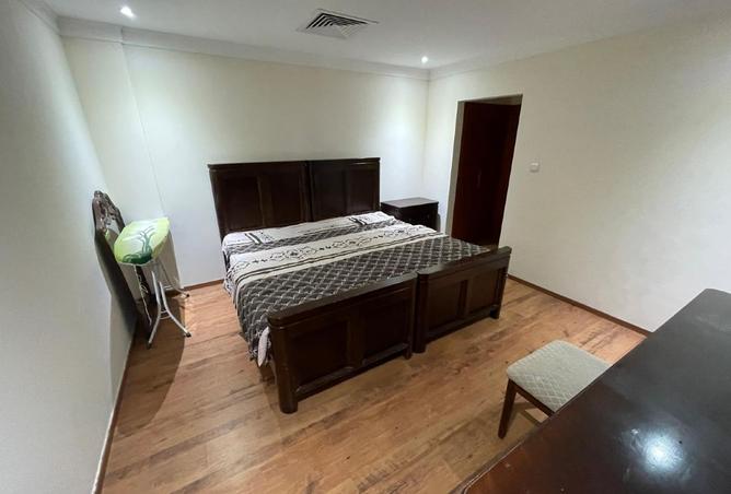 960587 - Property Image 2