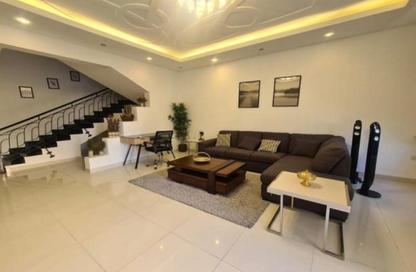Villa - 3 Bedrooms - 4 Bathrooms for rent in Busaiteen - Muharraq Governorate
