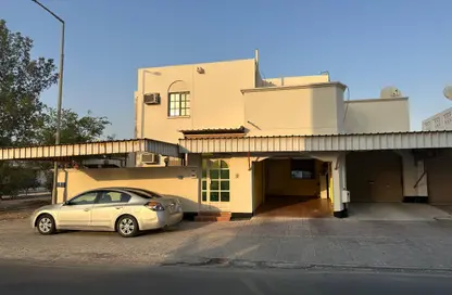 فيلا - 5 غرف نوم - 4 حمامات للبيع في مدينة حمد - المحافظة الشمالية