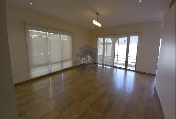 902914 - Property Image 3