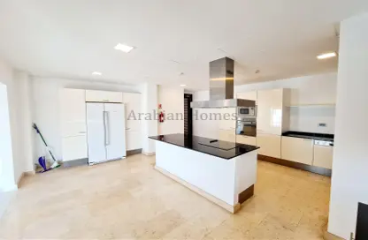 Kitchen image for: Penthouse - 4 Bedrooms - 5 Bathrooms for rent in Al Juffair - Capital Governorate, Image 1