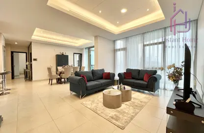 Penthouse - 4 Bedrooms - 6 Bathrooms for rent in Reef Island - Capital Governorate