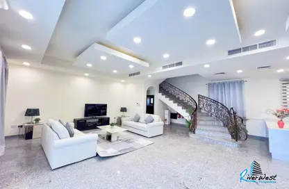 Villa - 4 Bedrooms - 4 Bathrooms for rent in Busaiteen - Muharraq Governorate