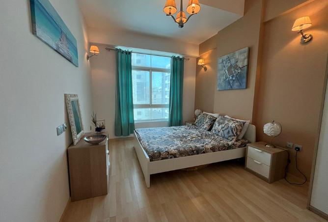 960819 - Property Image 3