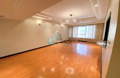 Apartment - 3 Bedrooms - 4 Bathrooms for rent in Abraj Al Lulu - Manama - Capital Governorate