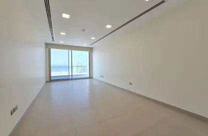 Apartment - 2 Bedrooms - 2 Bathrooms for rent in Hidd - Muharraq Governorate