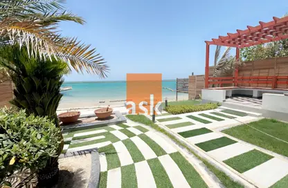 Garden image for: Villa - 6 Bedrooms - 7 Bathrooms for sale in Tala Island - Amwaj Islands - Muharraq Governorate, Image 1