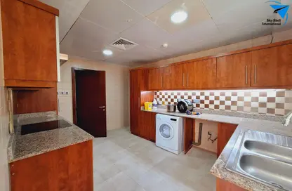 Apartment - 2 Bedrooms - 2 Bathrooms for rent in Al Juffair - Capital Governorate
