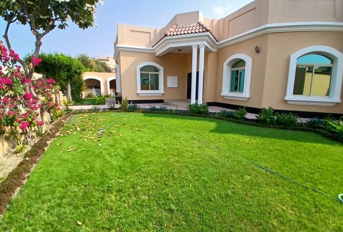 990242 - Property Main Image