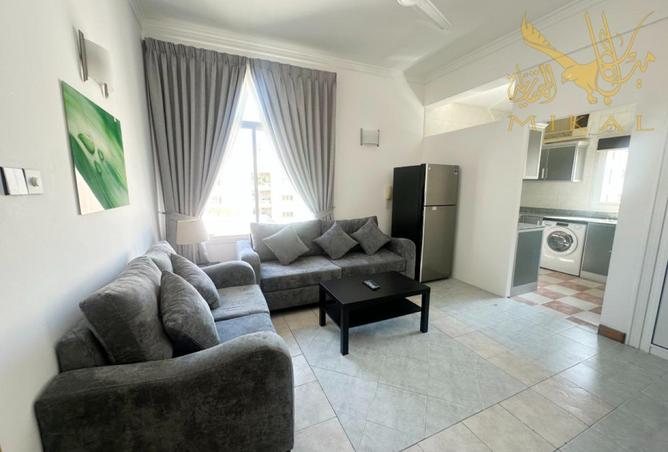 963689 - Property Image 2