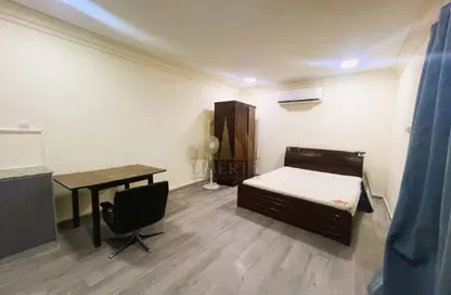 Apartment - Studio - 1 Bathroom for rent in Zinj - Manama - Capital Governorate