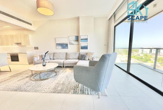 958319 - Property Image 2