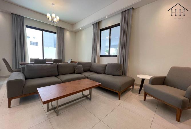952432 - Property Image 2