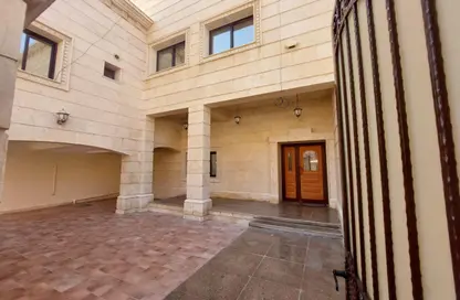 Villa - 3 Bedrooms - 3 Bathrooms for rent in Busaiteen - Muharraq Governorate