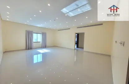 Apartment - 3 Bedrooms - 3 Bathrooms for rent in Mahooz - Manama - Capital Governorate
