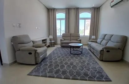 Villa - 4 Bedrooms - 4 Bathrooms for rent in Al Jasra - Northern Governorate