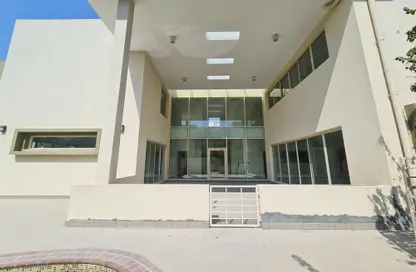 صورة لـ مبنى خارجي فيلا - 4 غرف نوم - 4 حمامات للايجار في سار - المحافظة الشمالية ، صورة رقم 1
