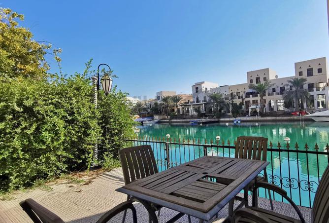 932359 - Property Image 3