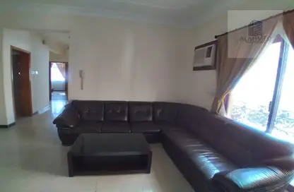 Living Room image for: Apartment - 3 Bedrooms - 2 Bathrooms for rent in Adliya - Manama - Capital Governorate, Image 1
