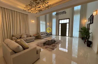 Villa - 5 Bedrooms - 6 Bathrooms for sale in Tubli - Central Governorate