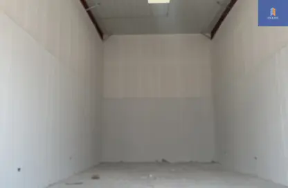 Warehouse - Studio - 1 Bathroom for rent in Hidd - Muharraq Governorate