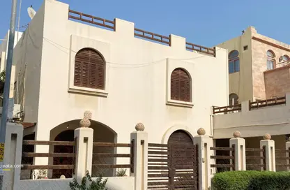 فيلا - 5 غرف نوم - 6 حمامات للبيع في الحجيات - الرفاع - المحافظة الجنوبية