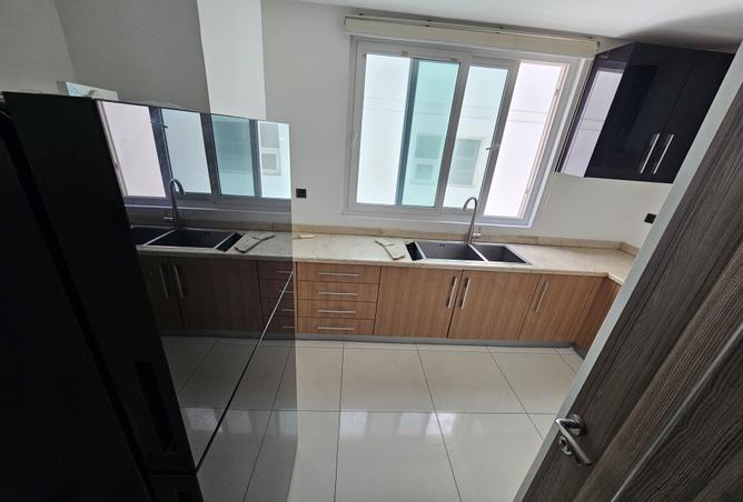 956449 - Property Image 3